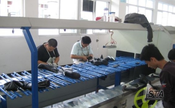 Доставка обуви из Китая