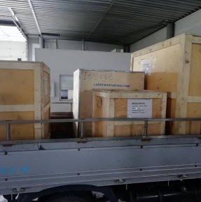 <p>Сегодня передали с СВХ в транспортную компанию для доставки в адрес Компании &ndash; Клиента партию оборудования: лазерные гравёры, аппарат лазерной сварки.</p>
