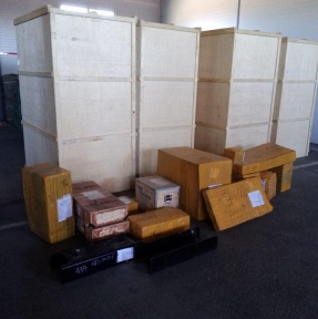 <p>Очередная партия сборного груза размещена на СВХ. Два товара уже поданы, на профессиональном сленге это называется - &laquo;с колес&raquo;. По остальным реализуется важная и сложная работа по подготовке таможенного декларирования: структурирование документов и сведений. Выход с Тачэн следующего транспортного средства со сборным грузом планируется на 02.07 # импортизкитая</p>
