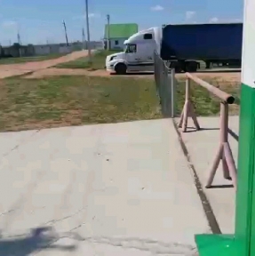 <p>А с нашего СВХ в адрес склада Компании – Клиента отправили ТС с выпущенным таможней детским аттракционом «Гусеница». Ваша Компания не является участником ВЭД? Воспользуйтесь комплексными услугами ГК STA «СибирьТрансАзия», с индивидуальными решениями в соответствии с Вашими бизнес потребностями. Отправьте Заявку на поставку на нашу корпоративную почту: с Вами свяжется наш специалист и предоставит исчерпывающую консультацию по возможностям сотрудничества.</p>