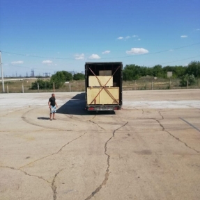 <p>В пятницу, 09.08, разместили на нашем СВХ очередную партию сборного груза. В субботу на Тачэне были погружены в транспортные средства еще две партии, их поступление на СВХ ожидаем сегодня. В общем, работа кипит! Есть потребность в качественных услугах по доставке и таможенному оформлению коммерческих товарных партий из Китая? Отправляйте Заявку на доставку, мы сделаем отличное предложение.</p>