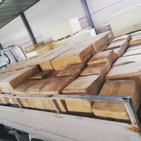 <p>Выпущено еще несколько деклараций на товары, и партии переданы с нашего СВХ к доставке в адрес Компаний &ndash; Клиентов. Меры поддержки Вашего бизнеса от ГК STA &laquo;СибирьТрансАзия&raquo;, в том числе, включают: - постоянную координацию действий с товарной партией на всем маршруте следования с учетом меняющихся условий, - работу без выходных: мы в комплексе решаем все вопросы, предоставляя вам возможность заниматься развитием вашего бизнеса, - постоянную оперативную связь с Клиент &ndash; менеджером: достоверная информация о состоянии поставки, - бесплатный собственный СВХ &ndash; никаких дополнительных расходов за пребывание Ваших грузов, - консультации специалистов по любым аспектам ВЭД. Надежный Оператор сейчас важен, как никогда! Планируете поставку товарной партии из Китая? Обязательно получите коммерческое предложение ГК STA &laquo;СибирьТрансАзия&raquo;. Доставка и таможенное оформление грузов из Китая &ndash; наша профессия!</p>
