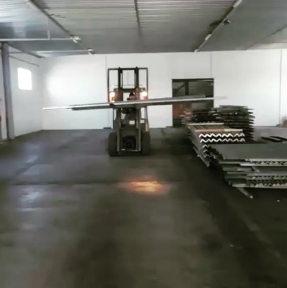 <p>Партия оборудования для полива выпущена таможней в свободное обращение, осуществляем погрузку в транспортные средства для доставки в адрес получателя. Сезон сельскохозяйственных работ уже близко. Скоро лето&hellip;. #таможня #таможенноеоформление #доставкаоборудованияизкитая #автодоставкаизкитая #свх</p>
