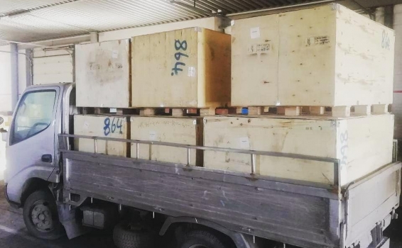 После завершения таможенных процедур, передаем тов...