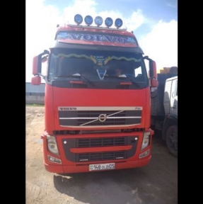 <p>Открыт сезон поставок помидоров из КНР. Сегодня отработали первую партию. Мы оказываем профессиональные услуги высокого качества по доставке и таможенному оформлению овощей и фруктов из Китая. Работаете с этой товарной группой? Обязательно получите наше коммерческое предложение и консультацию по условиям и возможностям сотрудничества.</p>
