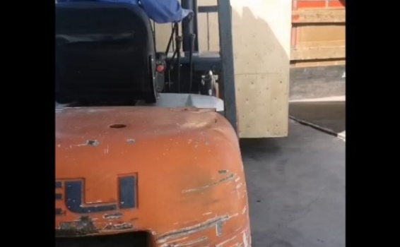 Мы оказываем услуги по доставке коммерческих товар...