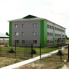 <p>Работаем не покладая рук, подаем декларации на товарные партии, размещенные на нашем СВХ. Выпущенные таможней &ndash; передаем к доставке в адрес Компаний &ndash; Клиентов. Планируете поставку товарной партии из Китая? Обязательно получите наше коммерческое предложение и консультацию по возможностям и условиям сотрудничества. Доставка и таможенное оформление грузов из Китая &ndash; наша профессия!</p>
