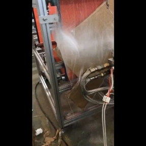 <p>В то время, как одни заказы проходят последние этапы согласований и подготовки к доставке на фабриках, принимаем к транспортировке прошедшее проверку и подготовленное для международной поставки оборудование. Мы специалисты по доставке и таможенному оформлению всех типов оборудования, станков и производственных линий. Если работаете с этими товарными группами, обязательно получите наше предложение по возможностям и условиям сотрудничества. Отправьте параметры ближайшего планируемого к реализации заказа. Наш специалист свяжется с Вами и предоставит исчерпывающую консультацию.</p>
