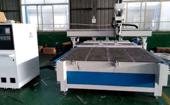 В процессе производства на фабрике в Китае находит...