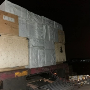 <p>Очередная партия сборного груза направлена в автомобильный пункт пропуска, сегодня отрабатываем экспортное таможенное оформление, выход, открытие транзита. С 2008 года предоставляем качественные логистический и таможенный сервисы для Вашего бизнеса с Китаем. Планируете поставку товарной партии из Китая? Обязательно получите наше коммерческое предложение и консультацию по возможностям и условиям сотрудничества. Доставка и таможенное оформление грузов из Китая &ndash; наша профессия!</p>
