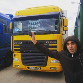 <p>Выпуск разрешен. Процедуры отработали в рамках суток. Импортируете свежие фрукты и овощи из Китая и/или Узбекистана? К вашим услугам &ndash; лучший таможенный сервис на маршруте от ГК STA &laquo;СибирьТрансАзия&raquo;.</p>
