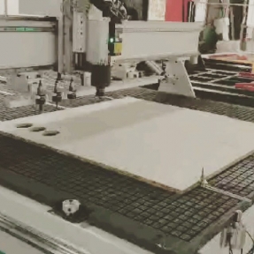 <p>Фабрика PHILLICAM закончила производство и тестирование фрезерно-гравировального станка с автосменой инструмента, модель 2130 ATC, срок производства составил 21 день. Готовимся принять станок к доставке. ГК STA &laquo;СибирьТрансАзия&raquo; - безопасные логистические решения и экспертный таможенный сервис для юридических лиц, ведущих бизнес с Китаем. Обязательно получите наше коммерческое предложение и консультацию по возможностям и условиям сотрудничества. Доставка и таможенное оформление грузов из Китая &ndash; наша профессия!</p>
