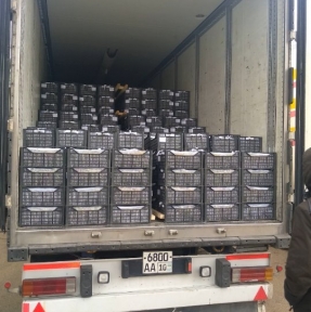 <p>Понедельник прошел в ударных трудах: три ТС со свежими фруктами зашли за экспертным таможенным сервисом и его получают в полном объеме; разместили на нашем СВХ очередную партию сборных грузов; на складах в Китае сформировали ТС на выход, завершили погрузку. ГК STA &laquo;СибирьТрансАзия&raquo; - профессиональный Оператор ВЭД с КНР. С 2008 года мы даем юридическим лицам, ведущим бизнес с Китаем, качественные логистический и таможенный сервис.</p>
