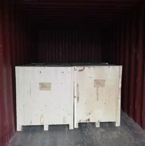 <p>Доставка сборных грузов из Китая морскими контейнерами Консолидация. Руководствуясь целью минимизировать расходы и сроки, анализируем партии, готовящиеся к отгрузке, определяем, в зависимости от местоположения грузоотправителя, порт отправления, и, учитываем параметры и характер груза, чтобы определить оптимальную загрузку и размер контейнера. Далее &ndash; перемещение, размещение, оформление, погрузка. Сроки консолидации редко превышают 2 недели. Доставка в порт в РФ. Самый короткий отрезок транспортировки &ndash; обычно, не более 10 дней. По прибытии, возможны два варианта: размещение для реализации таможенных процедур в порту, либо открытие таможенного транзита и транспортировка до места таможенного оформления. Таможенное оформление. Всегда к Вашим услугам экспертный таможенный сервис ГК STA &laquo;СибирьТрансАзия&raquo;: - подача декларации под брокерской печатью, опытные штатные декларанты, - соблюдение требований нетарифного регулирования, - эффективная работа с дополнительными проверками, - штатные профессиональные таможенные юристы. После выпуска декларации на товары, осуществляем доставку товарной партии до согласованного Заявкой места ее передачи в РФ. Отправьте нам заявку на доставку, мы сделаем Вам предложение, учитывающее все потребности Вашей Компании. Доставка грузов из Китая &ndash; наша профессия!</p>
