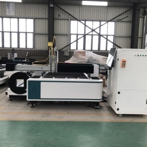 <p>Приняли к доставке два станка на складе грузоотправителя в Jinan, плановый срок доставки до границы &ndash; 7 дней, далее, в режиме таможенного транзита до нашего СВХ в РФ. ГК STA &laquo;СибирьТрансАзия&raquo; оказывает российским юридическим лицам комплексные услуги по доставке и таможенному оформлению коммерческих товарных партий из Китая. К Вашим услугам: - логистический сервис: доставка авто, авиа и море+ж/д, - таможенный сервис: брокерские услуги, разрешительные документы, эффективная работа с доп проверками, - юридический сервис: услуги профессиональных таможенных юристов для результативного представления Ваших интересов в спорах с таможней, - собственный СВХ: безопасное хранение, качество и скорость реализации процедур, - собственный таможенный склад: обязательная маркировка импортной продукции кодом DataMatrix. Отправьте нам заявку на доставку, мы сделаем Вам предложение, учитывающее все потребности Вашей Компании. Доставка грузов из Китая &ndash; наша профессия!</p>
