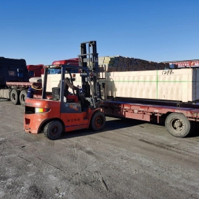 <p>Российским юридическим лицам, ведущим бизнес с Китаем, ГК STA предлагает следующие сервисы: - безопасные логистические решения: авто, авиа, ж/д, мультимодальные перевозки море+ж/д; - экспертный таможенный сервис, - услуги контрактодержателя для Компаний, не являющихся участниками ВЭД, - услуги профессиональных таможенных юристов, - услуги собственного СВХ, - услуги собственного таможенного склада. Отправьте нам заявку на доставку, мы сделаем Вам предложение, учитывающее все потребности Вашей Компании. Доставка грузов из Китая &ndash; наша профессия!</p>
