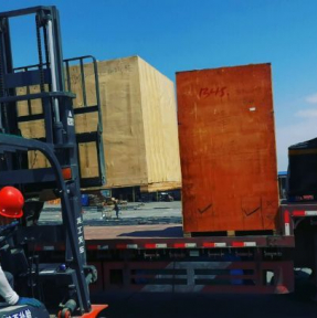 <p>С 2008 года оказываем российским юридическим лицам, ведущим бизнес с Китаем, комплексные услуги высокого качества по доставке и таможенному оформлению коммерческих товарных партий из КНР в РФ. ГК STA &laquo;СибирьТрансАзия&raquo; предлагает комплексные решения, учитывающее все потребности Вашей Компании в безопасном сервисе по сопровождению импорта. Отправьте нам Заявку на доставку. Наши специалисты свяжутся с Вами, предоставят исчерпывающую консультацию по возможностям и условиям сотрудничества.</p>
