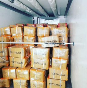 <p>Удобный и качественный сервис по доставке выпущенных таможней партий с СВХ до пункта назначения в РФ доступен всем Клиентам ГК STA без комиссии Оператора. Отправьте нам Заявку на доставку груза из Китая, наши специалисты свяжутся с Вами, предложат исчерпывающую консультацию по возможностям и условиям сотрудничества.</p>
