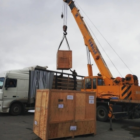 <p>Вторник, работа кипит, следующая неделя &ndash; праздничная, надо все успеть. Очередное транспортное средство загружено на Тачэн, экспортная декларация подана, после - откроем транзит и будем ждать на СВХ.</p>
