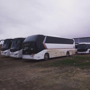 <p>Еще одна партия автобусов &laquo;KingLong&raquo; сегодня прибыла в зону таможенного контроля. В этот раз мы подали предварительную декларацию. Выпуск уже разрешен. Ждем ПТС.</p>
