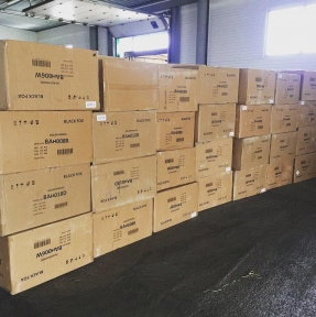 <p>Завершено размещение на СВХ товарных партий, прибывших в 2х ТС. Под контролем инспектора. Чинно-благородно. Приступаем к самому интересному этапу любой поставки &ndash; к процедуре таможенного оформления.</p>
