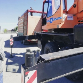 <p>Разместили на нашем СВХ очередную партию сборных грузов. 7 деклараций в работе у наших брокеров, 4 из них готовы к подаче благодаря качественному и своевременному взаимодействию с Компанией &ndash; Клиентом по предоставлению документов и сведений о товаре.</p>
