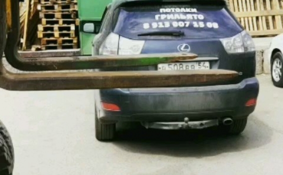 На СВХ работа кипит: декларации выпускаются, подаю...