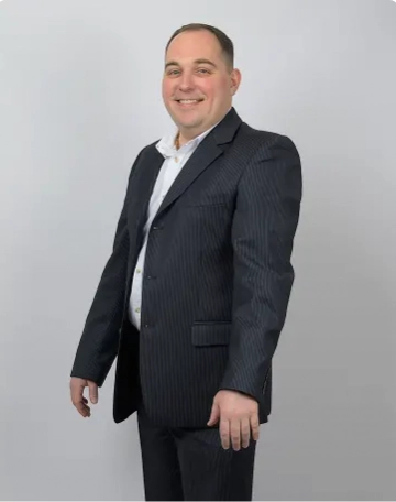 Артем Пушков